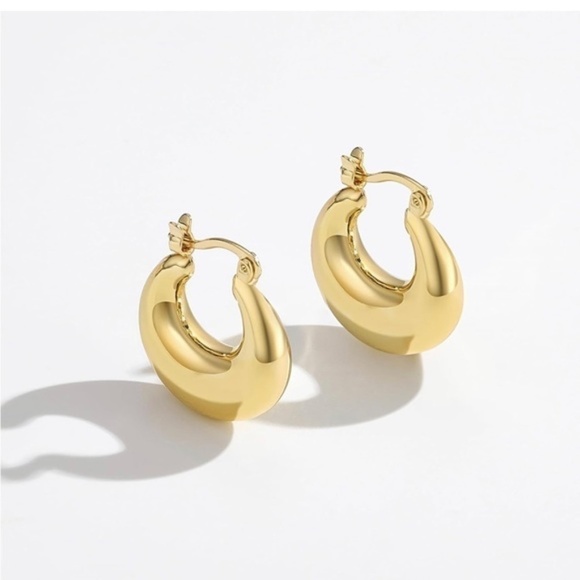 GOLD 14k Gold Plated Huggie Hoop Earrings - Picture 2 of 4